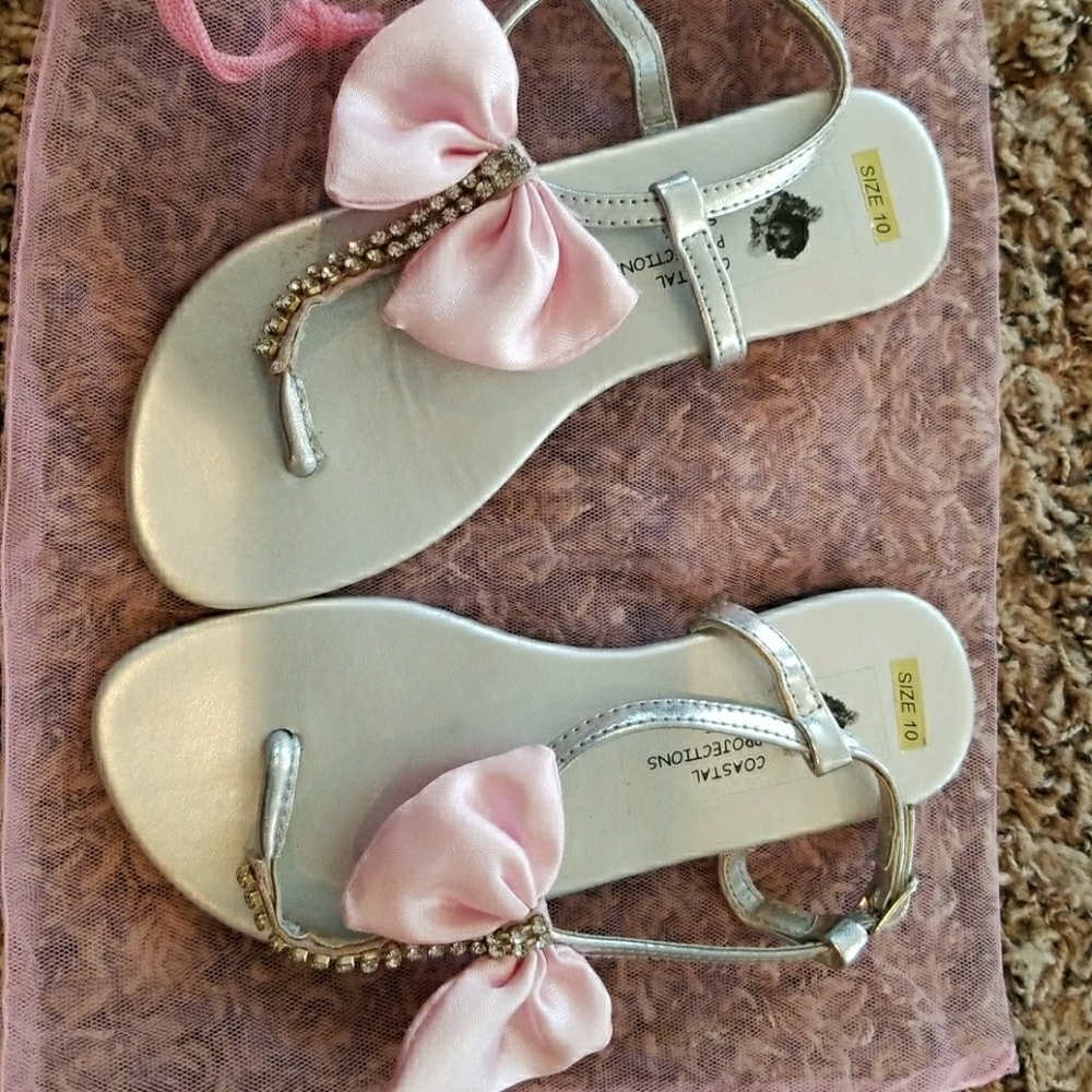 Girls sandals